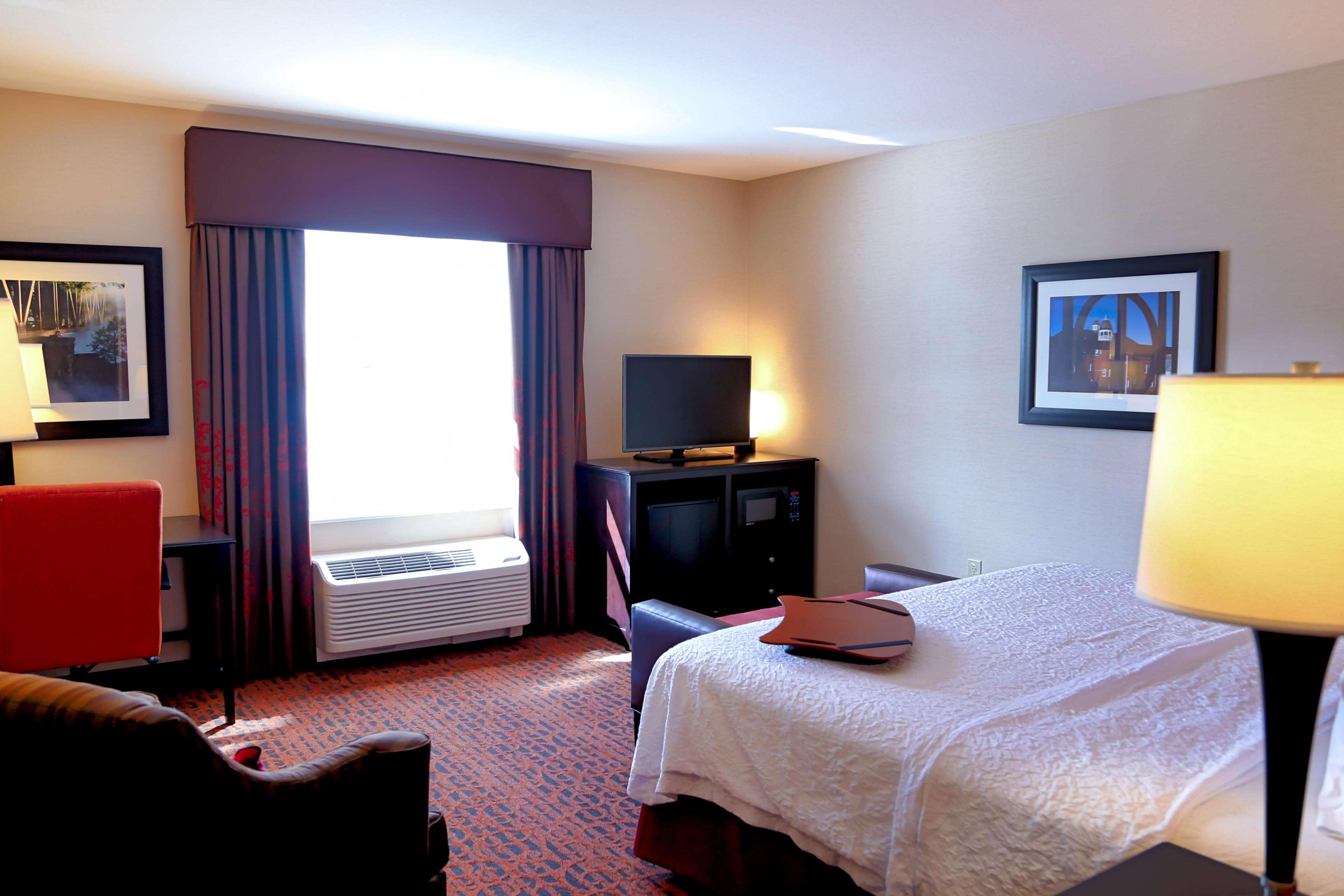 Hampton Inn Lewiston-Auburn Bagian luar foto