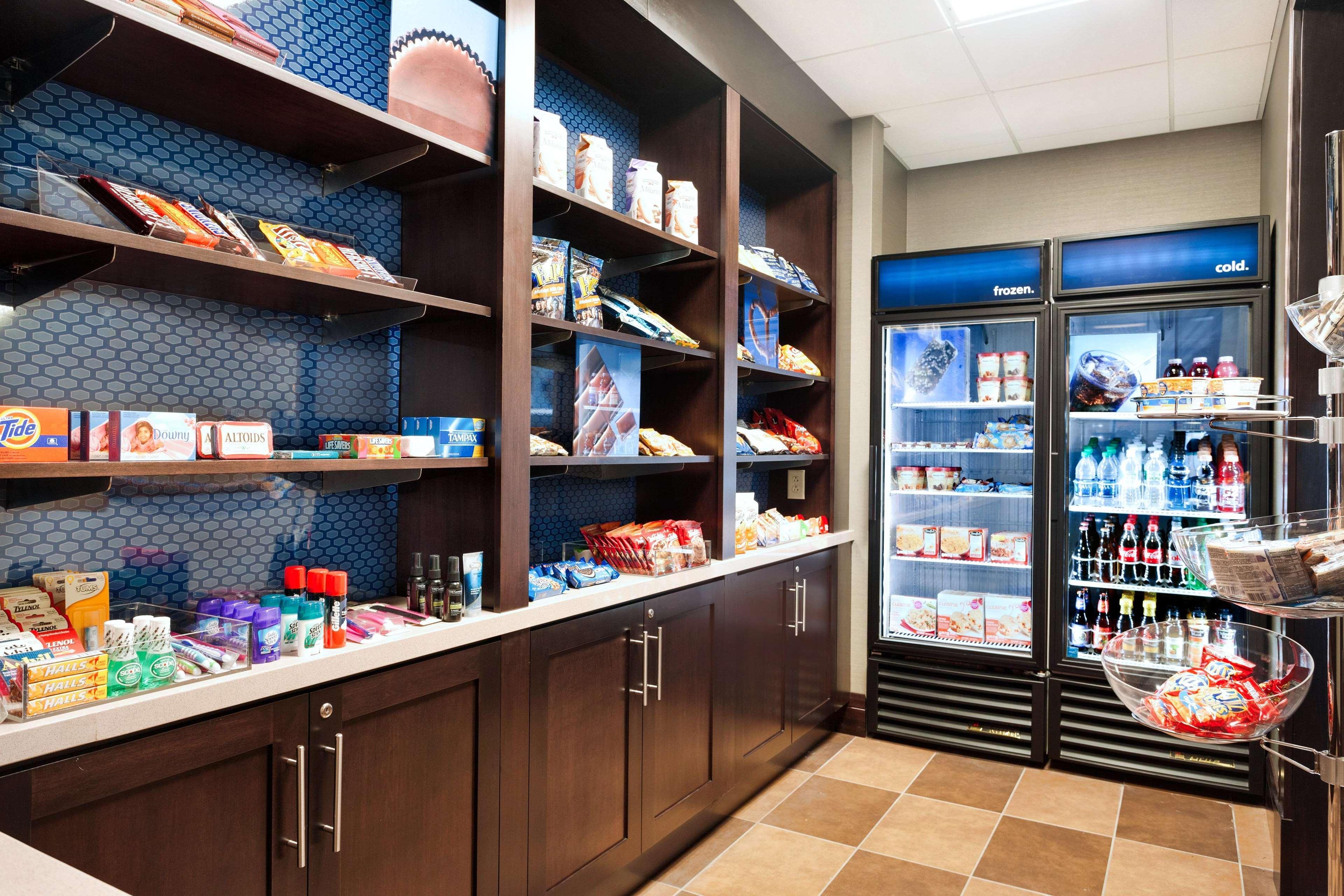 Hampton Inn Lewiston-Auburn Bagian luar foto