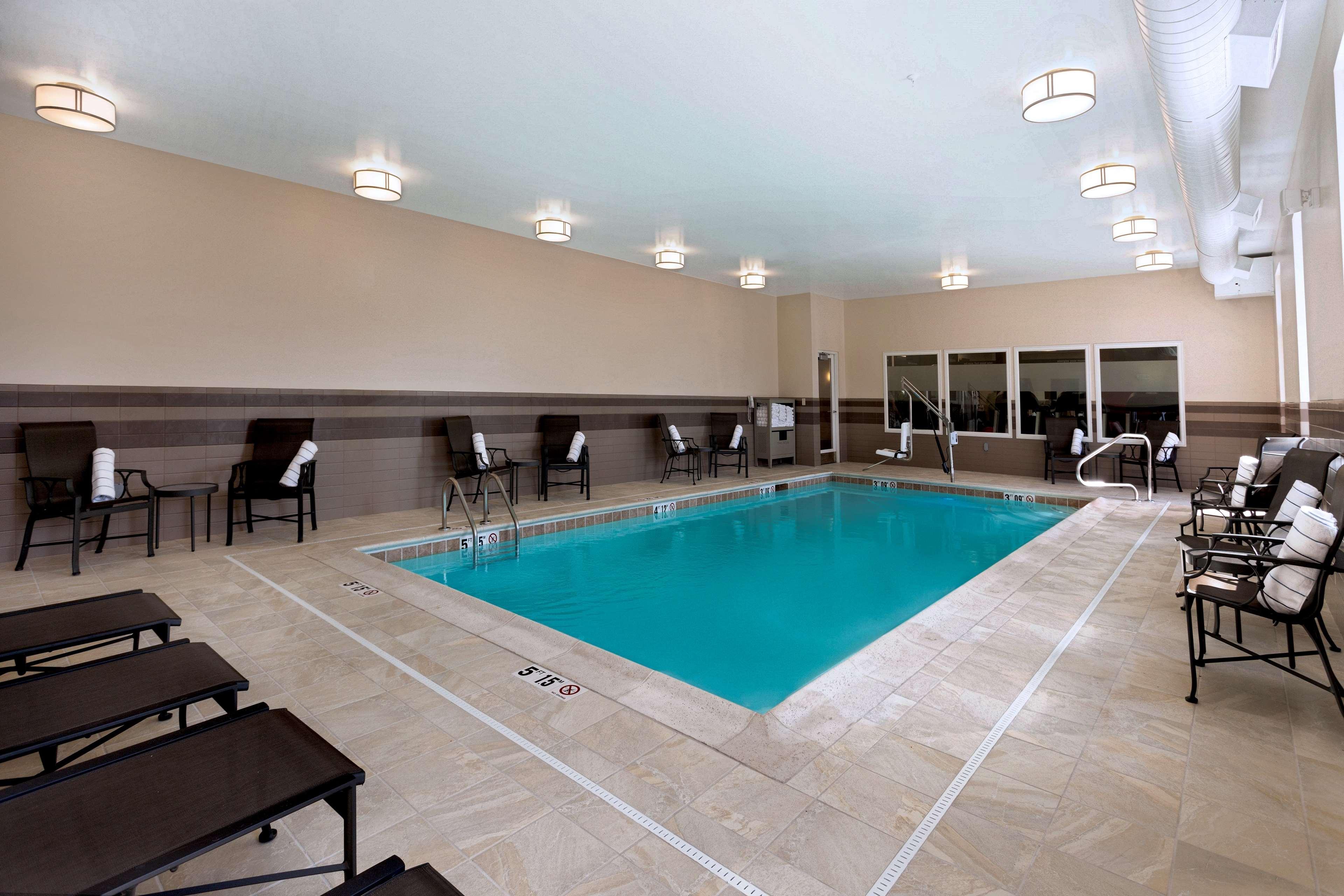 Hampton Inn Lewiston-Auburn Bagian luar foto