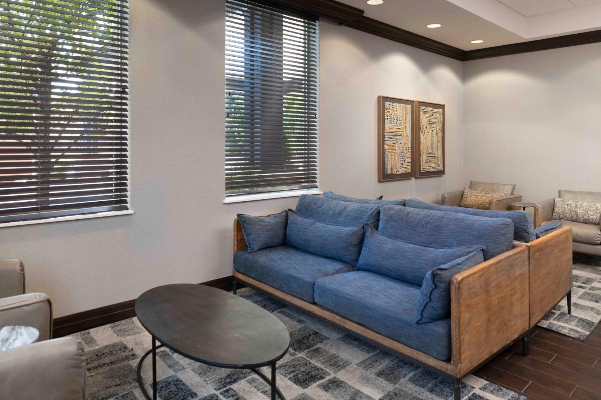 Hampton Inn Lewiston-Auburn Bagian luar foto