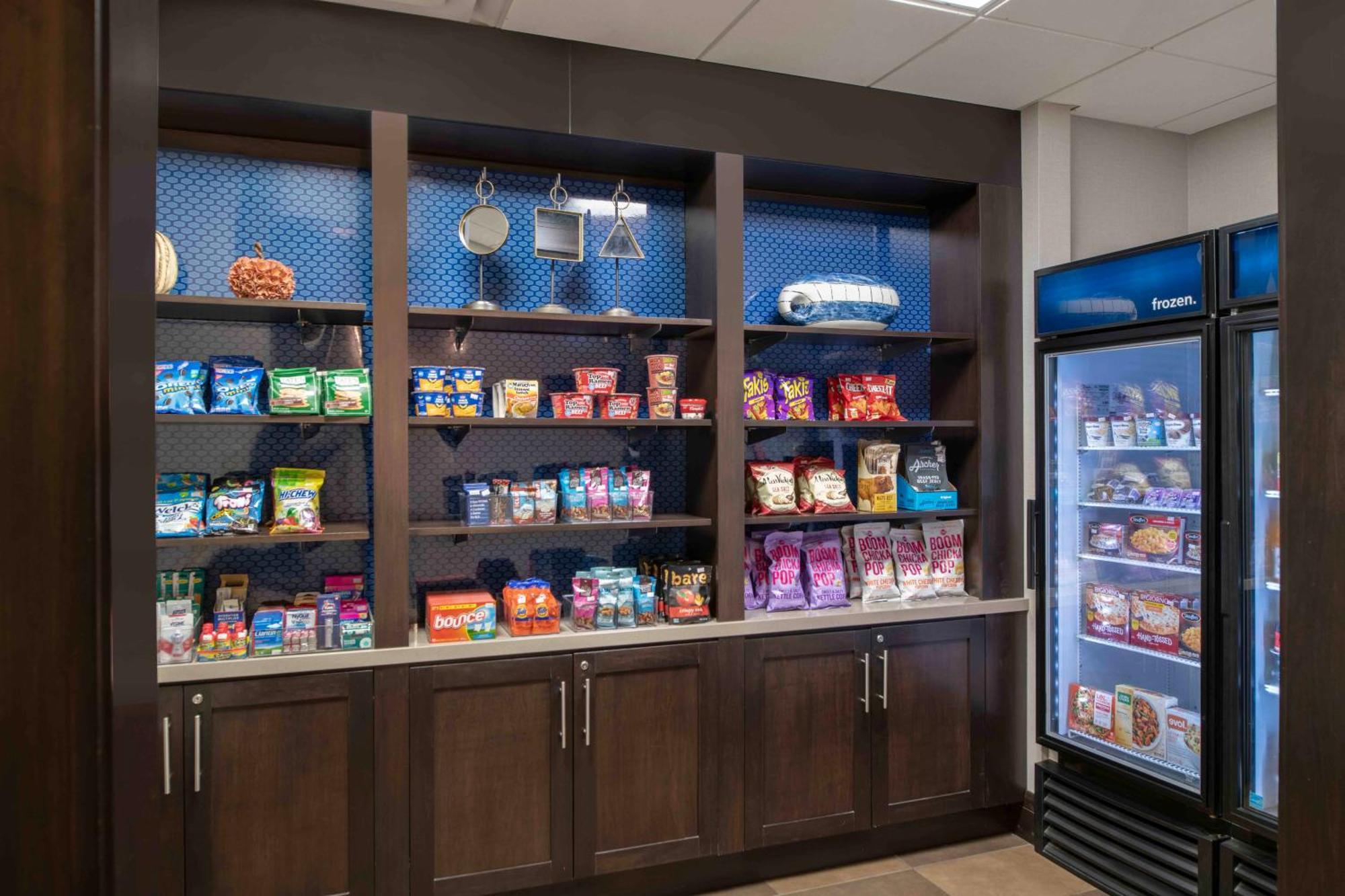 Hampton Inn Lewiston-Auburn Bagian luar foto