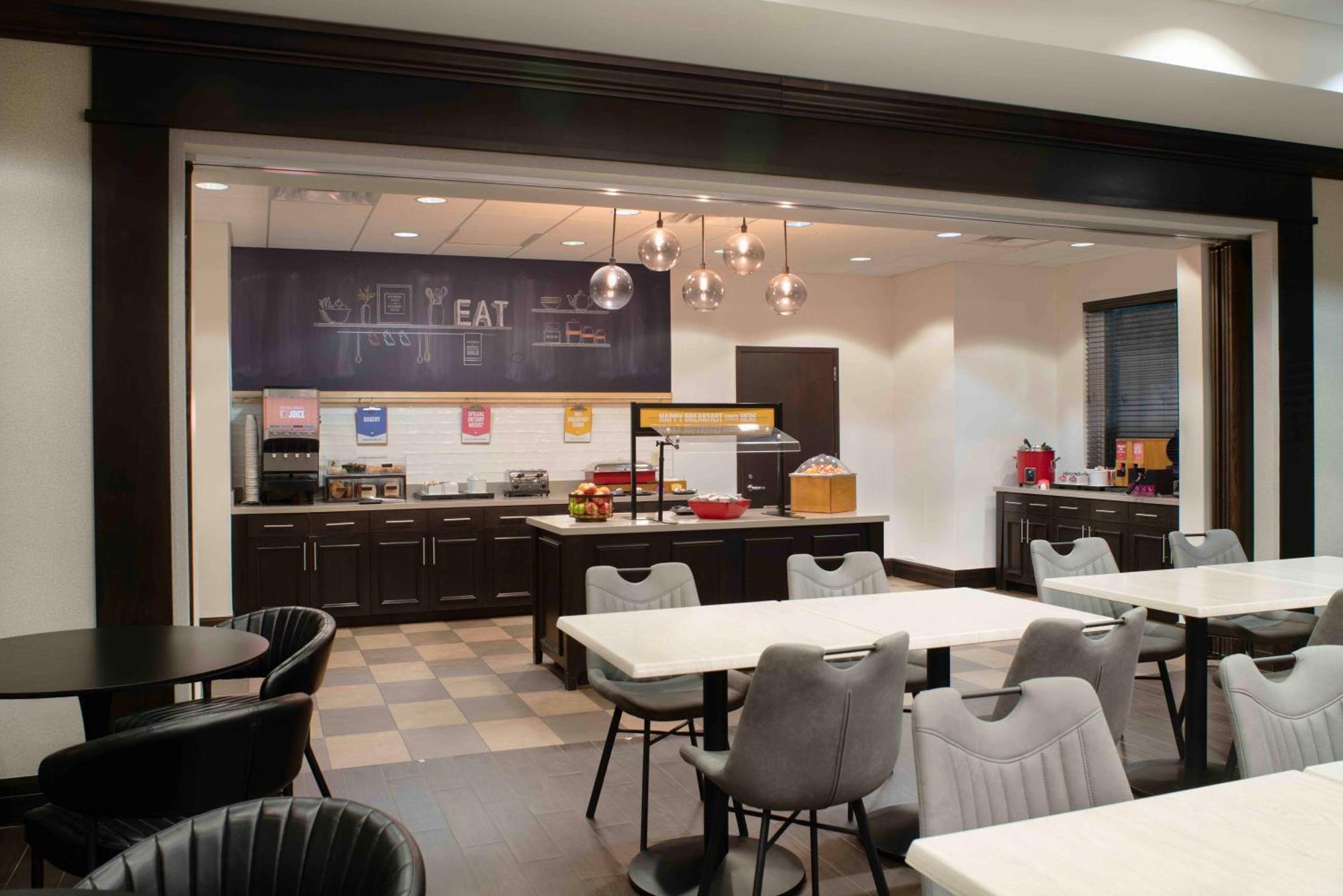 Hampton Inn Lewiston-Auburn Bagian luar foto