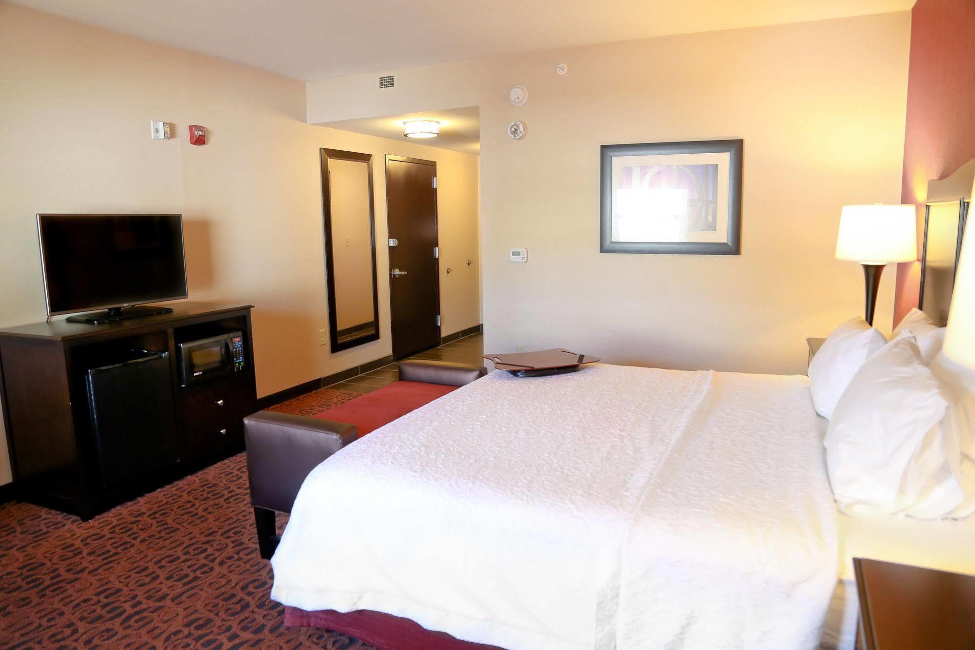Hampton Inn Lewiston-Auburn Bagian luar foto